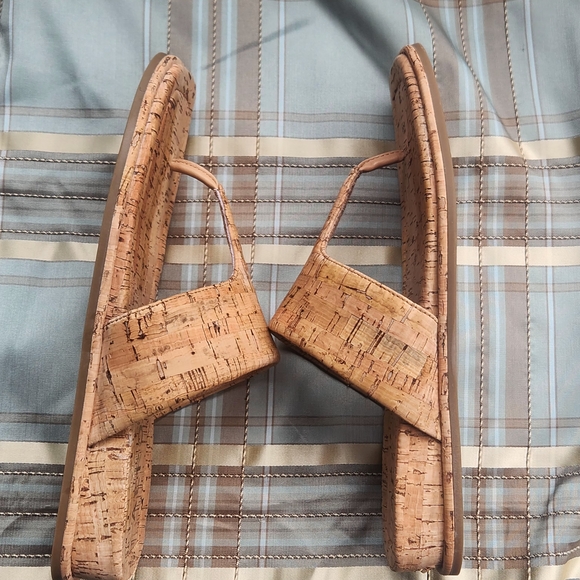Aerosoles Barry Slides Cork Women's Thong Sandals Mini Wedge Heel. Size 8.5 Med. - Picture 5 of 16